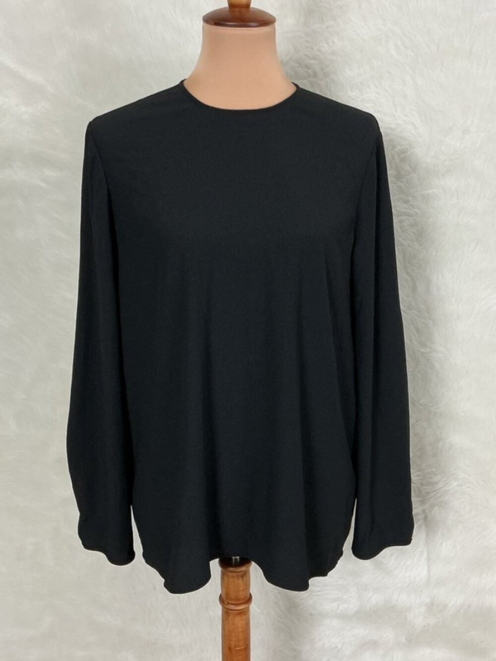 M.M. Lafleur The Carrie Top Soft Wave Long Pleat Sleeve Black L